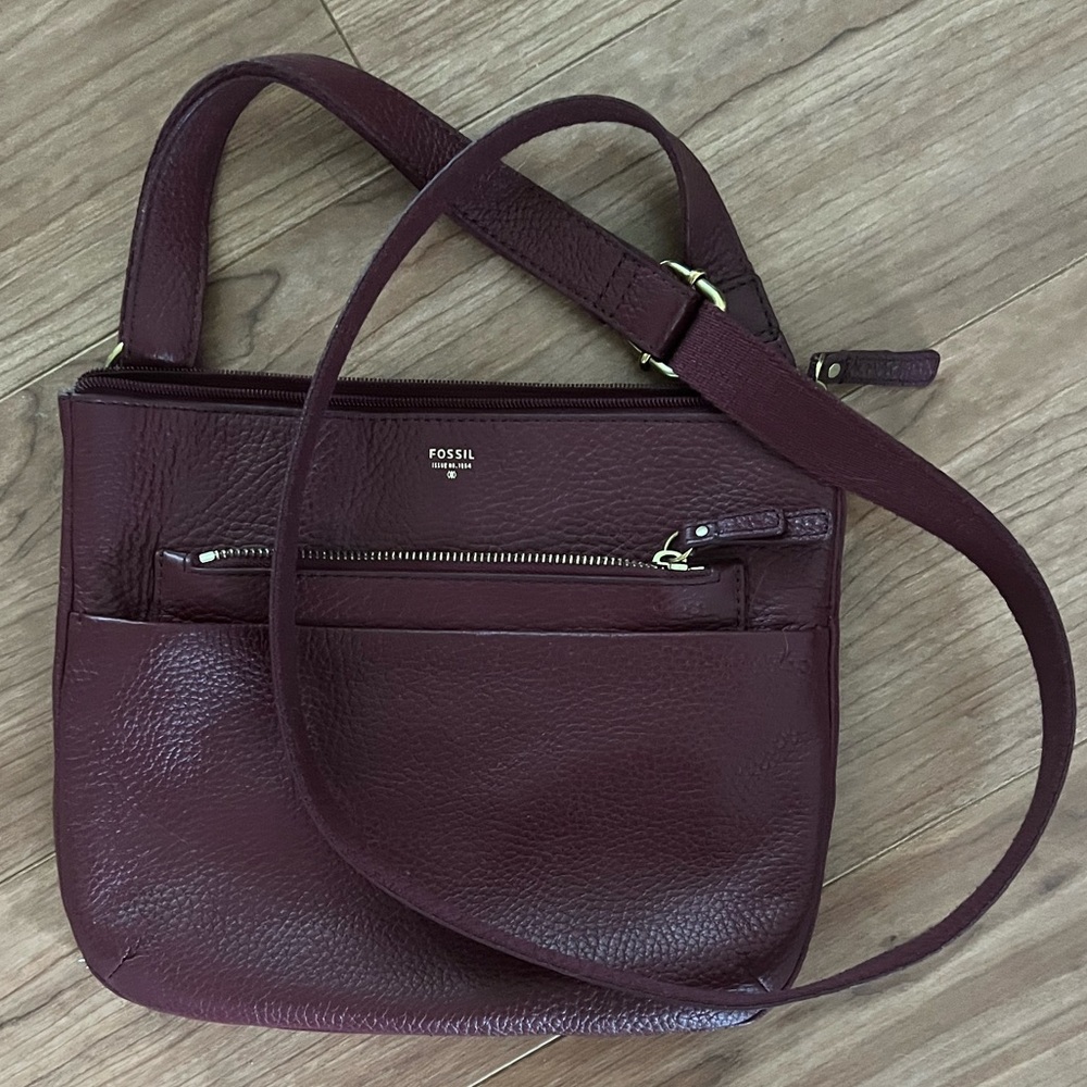 Fossil purse